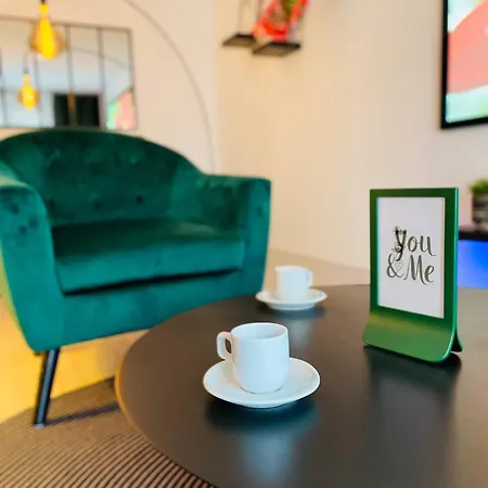 Le Mimosa, Piscine Confort ديجون